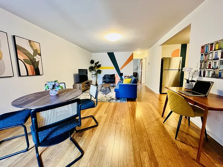 2254 W Foster Ave #3R — Photo 1