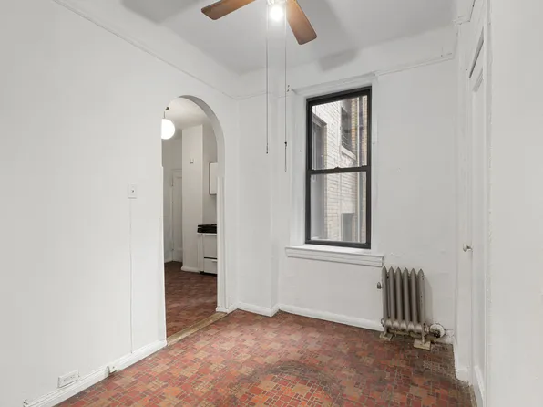 255 West 84th Street image 10 of 31