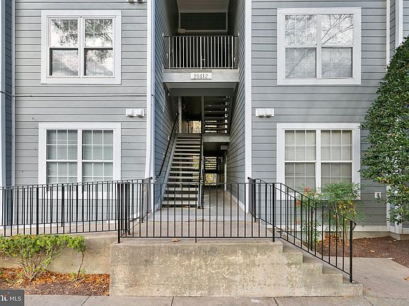 3rd image of 20412 Shore Harbour Dr Unit 7