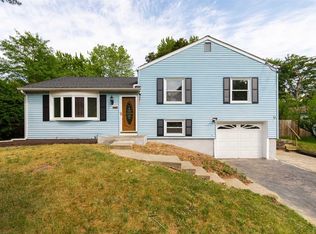 7 Benton Rd, Poughkeepsie, NY 12603