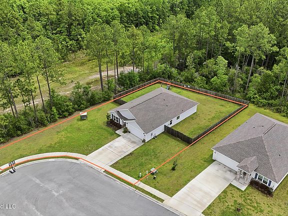 3rd image of 10065 Willow Leaf Dr