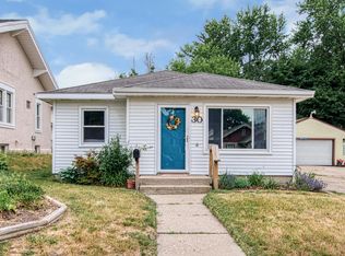 30 Dean St NE, Grand Rapids, MI 49505