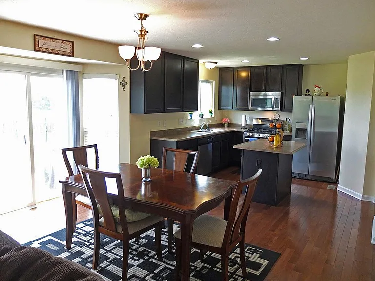 3 Shady Pines Ave — Photo 13