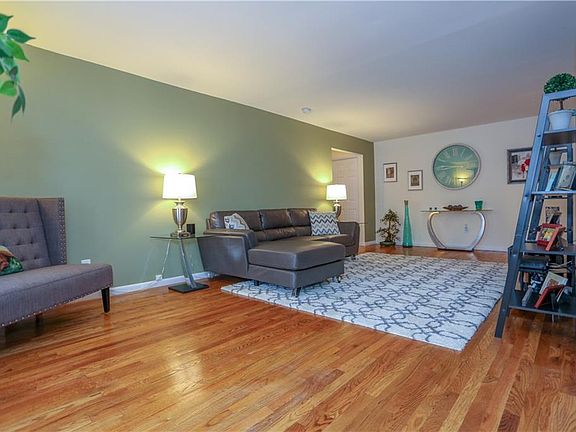 5th image of 16 Brevoort Dr APT 1A