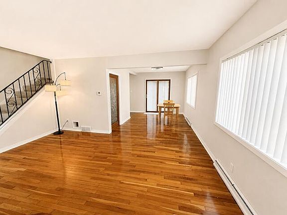 5th image of 700 Menomonee AVENUE
