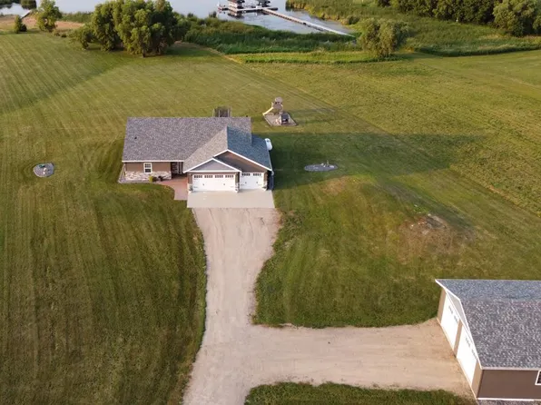27915 238th St, Fergus Falls, MN 56537