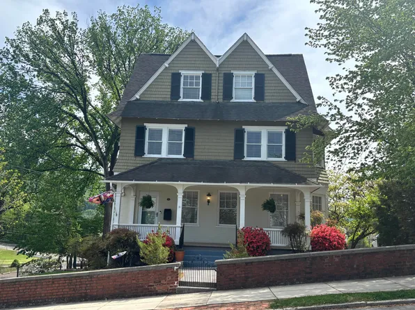 18 Mountain Ave SW, Roanoke, VA 24016