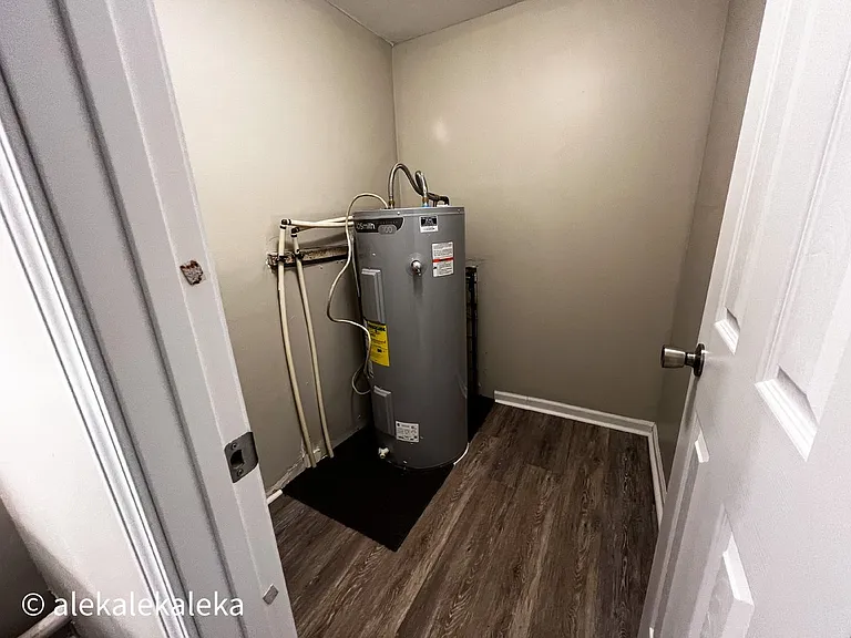 1113 W Webb Ave — Photo 16
