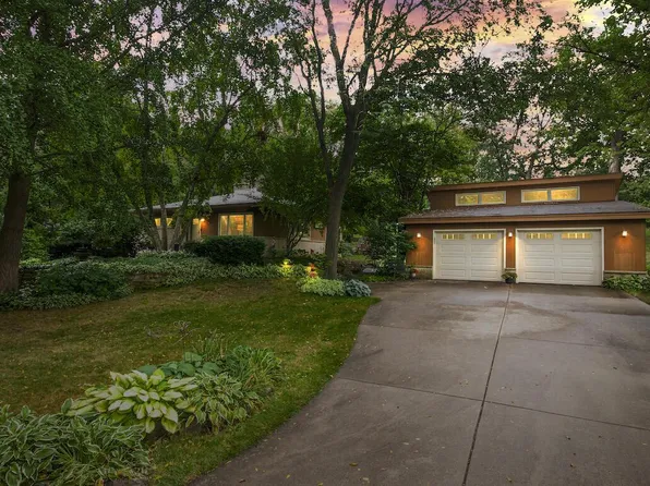 N52W21742 Virginia LANE, Menomonee Falls, WI 53051