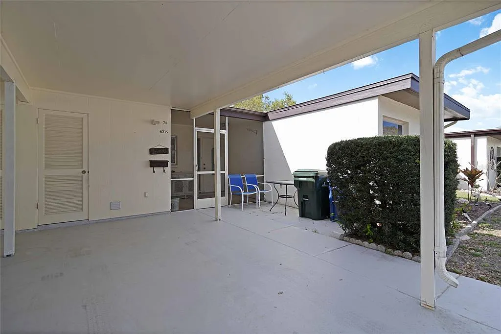 2 bed, 2.0 bath, 1405 sqft, $1,750 — Photo 3