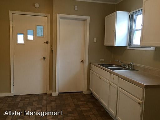 3rd image of 1484 Rockway Ave