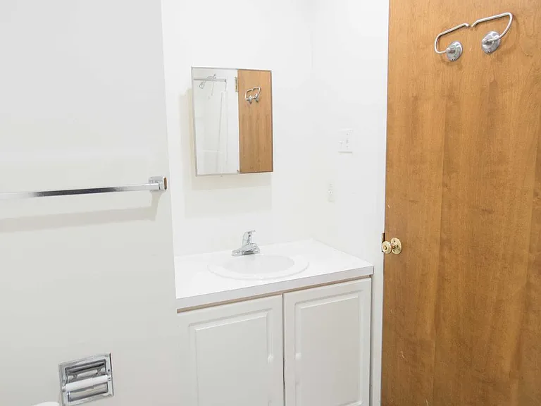 1600-2 Walnut St #405 — Photo 17