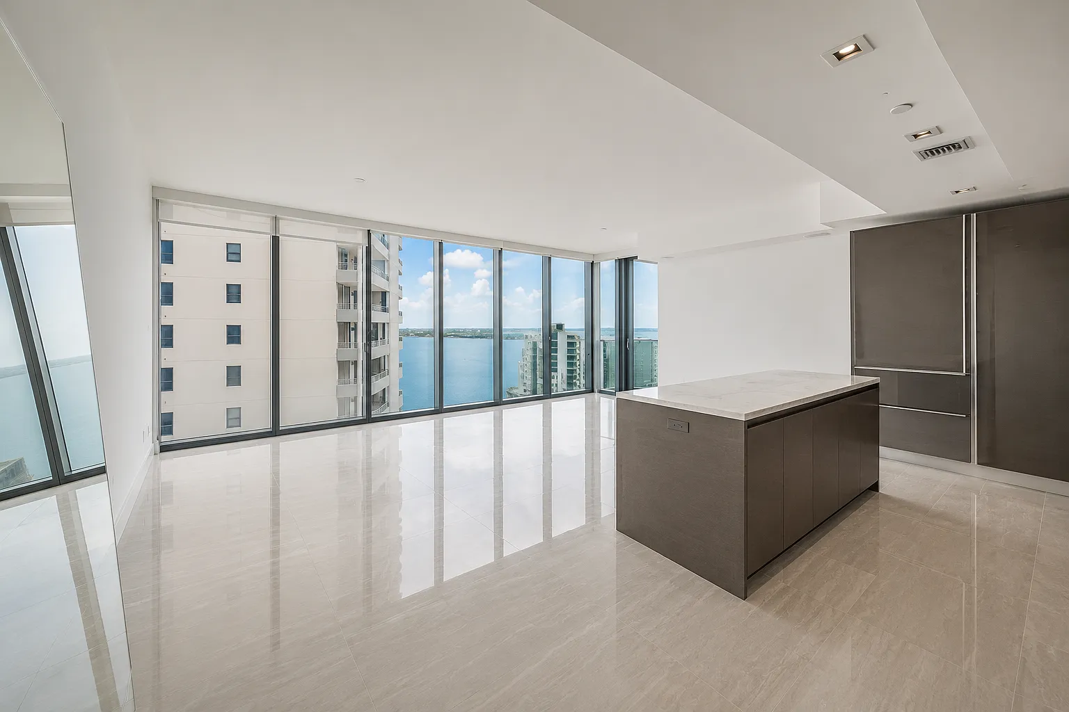 2 bed, 2.5 bath, 1137 sqft, $8,000 — Photo 1