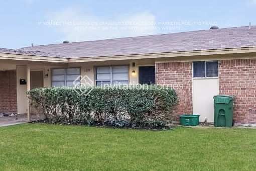 1st image of 2208 Lavern St #B