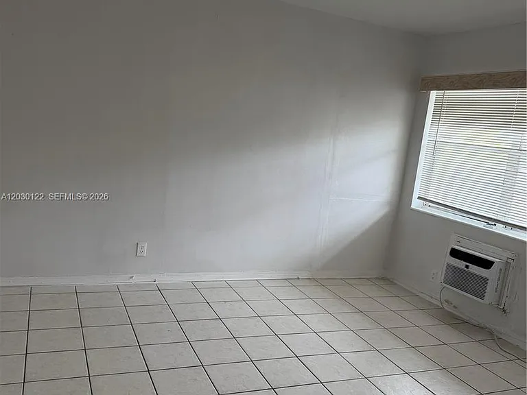 7811 Johnson St #3E — Photo 6