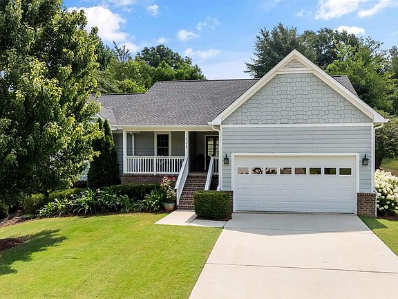 2nd image of 3128 Valley Park Dr
