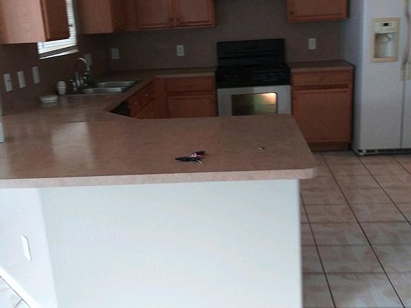 3rd image of 19903 Bettencourt Ln