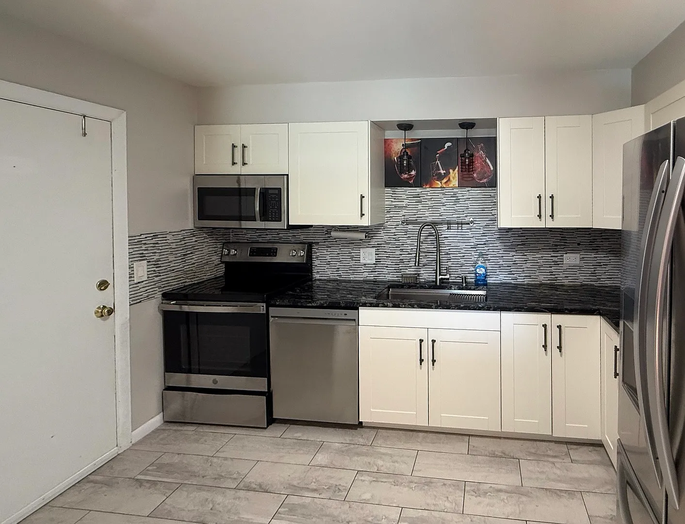 2 bed, $1,700 — Photo 3