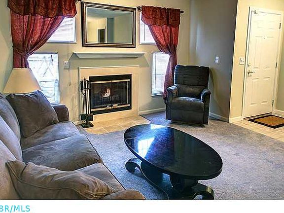 4th image of 2467 Crystal Springs Dr