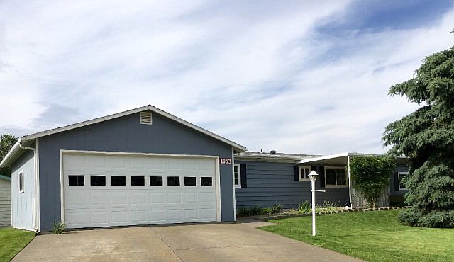 1st image of 1053 SE Dove Ln