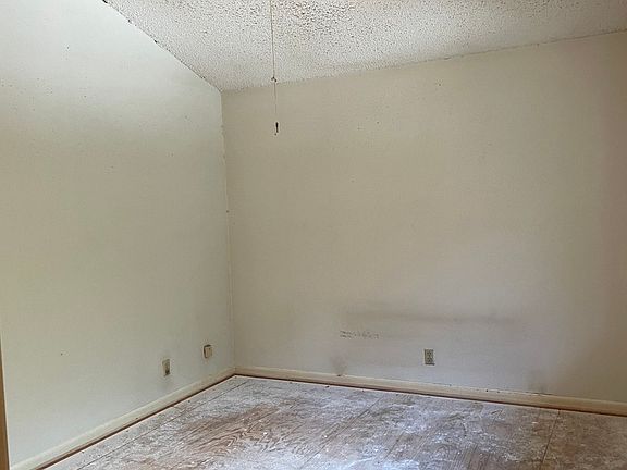 5th image of 14122 CHURCHILL ESTATES BLVD #1303