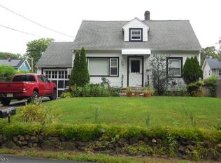 157 Ryerson Ave, Wayne, NJ 07470