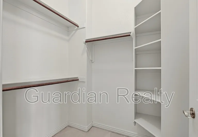 1888 Woodhaven Dr — Photo 26
