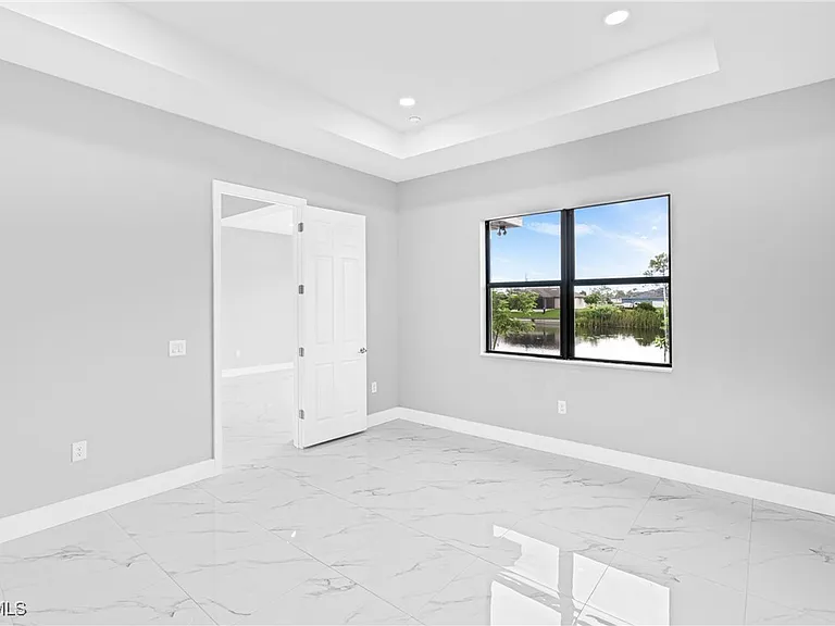 2507 NW 25th St — Photo 14