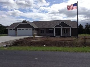 5735 Long Ct, Appleton, WI 54914