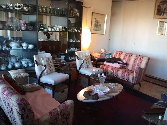 2nd image of 15 W 72nd St APT 26-D
