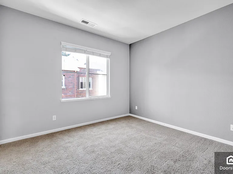 581 Saco Ter — Photo 20
