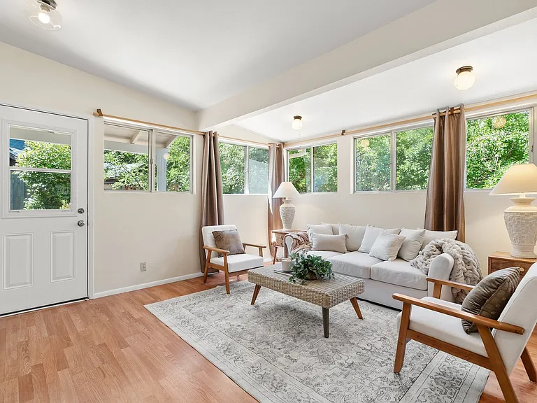 205 Apple Knl — Photo 15