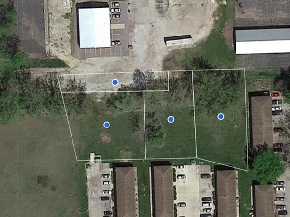 755 Meadowood Ln, Wilmington, IL 60481