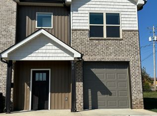 102 Stone Court Way, Lenoir City, TN 37771