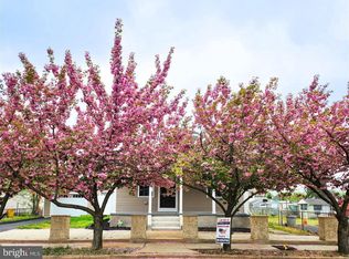 715 Kossuth St, Riverside, NJ 08075