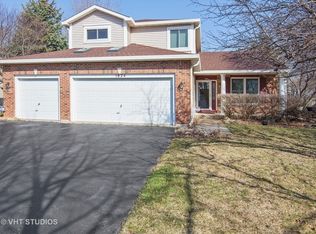 1824 Red Bud Rd, Bolingbrook, IL 60490