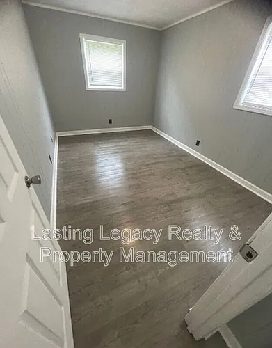 1134 Conley St Photo 1