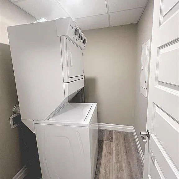 955 Ouellette Ave #102 — Photo 14