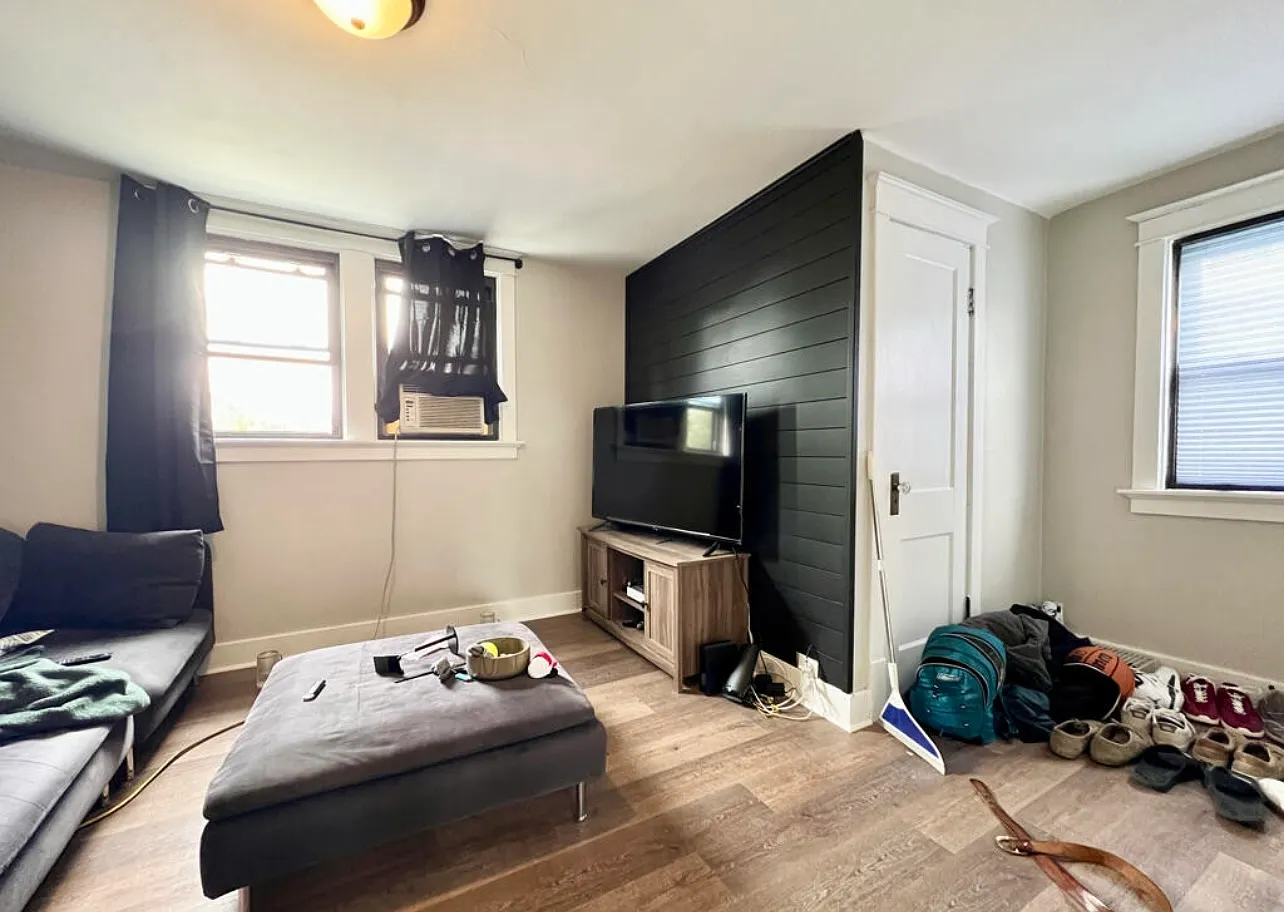 437 South 73rd Street - UPPER — Photo 3