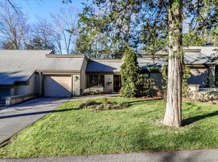 Heritage Crest, Southbury, CT 06488