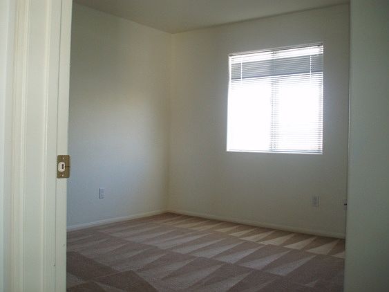 3rd image of 73452 El Paseo Dr