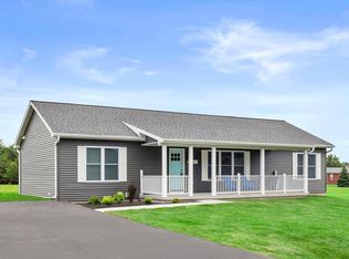 290 Oakbrook Dr, Wisconsin Dells, WI 53965