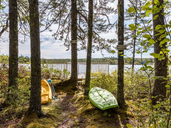 285 Chalet Dr, West Hants, NS B0N 2T0