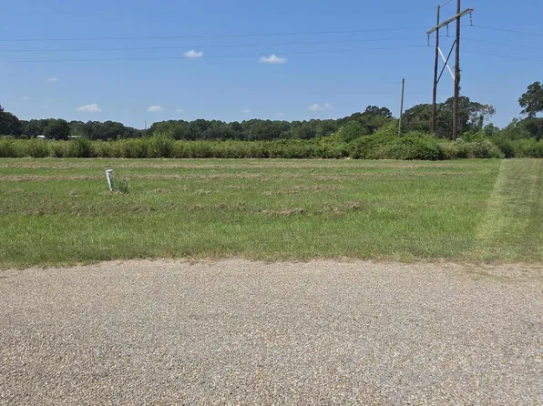 111 Saint Blaise Ln, Youngsville, LA 70592