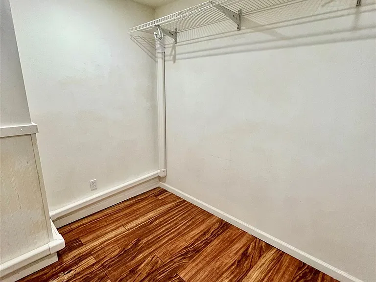 60 Peach Pl — Photo 33