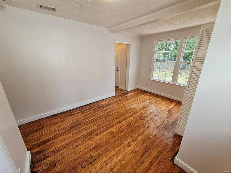 2113 Brewton St — Photo 16
