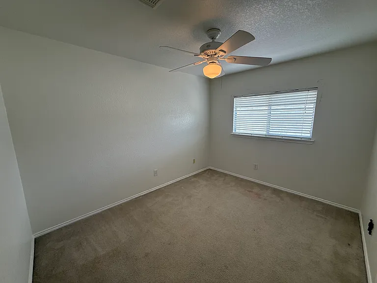 10838 Larson Cavern — Photo 32
