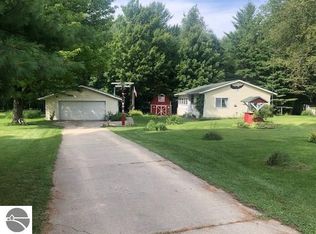 7974 Windoga Lake Dr, Weidman, MI 48893