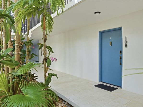 101 Ocean Lane Dr APT 108