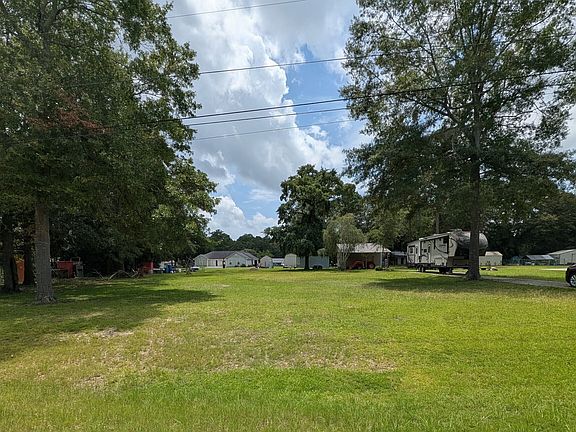 2nd image of 77 Spring Valley Dr